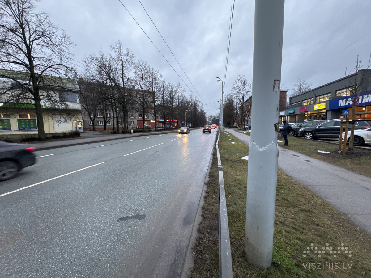 Melnsila iela foto 1